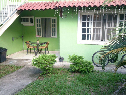 Imagem 1 de 7 de Casa Com 2 Quartos Apenas R$ 110.000 - Colubande - /rj - Ca21274