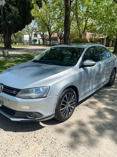 Volkswagen Vento 2.5 Luxury 170cv