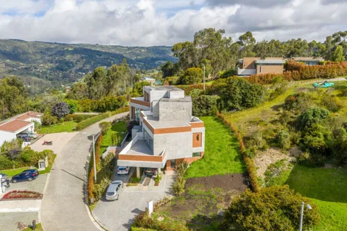 Casa En Venta En Bosques De Encenillo. Cod V4707