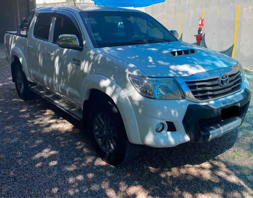 Toyota Hilux 3.0 Cd Srv Cuero 171cv 4x2 - E4 2014