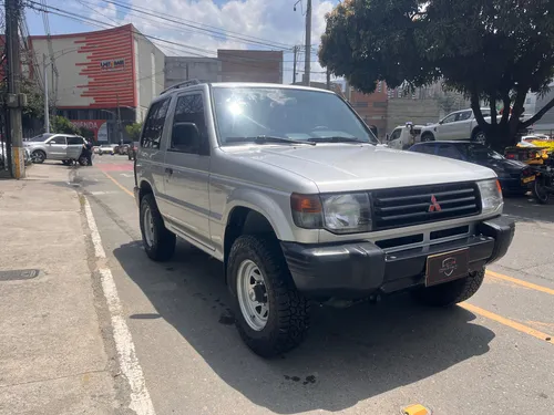 Montero Hardtop 2.4 Coupe