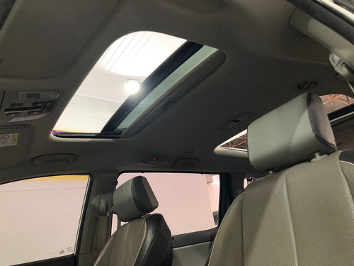 Imagem 14 de 14 de Kia Motors Grand Carnival Ex 3.3 V6 (aut)