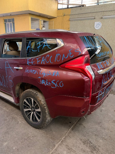 Imagen 4 de 9 de Mitsubishi Montero Sport 3.0l 6cil 4x4 2018. Solo Por Partes