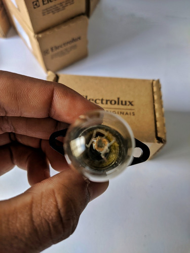 Imagem 3 de 5 de Lâmpada De Microondas 220v - Electrolux / Brastemp / Consul