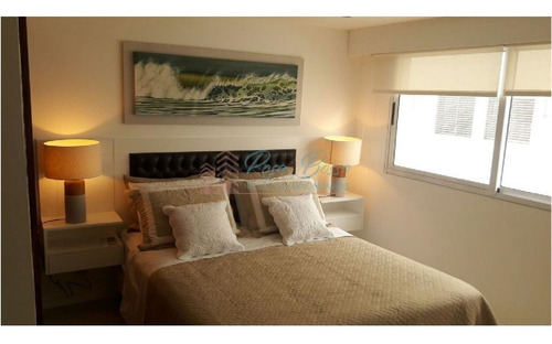 Apartamento En Peninsula, 5 Dormitorios *- Ref: 1805