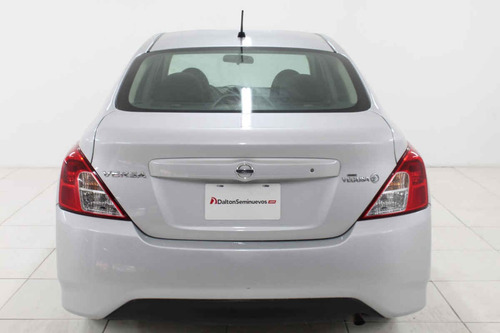 Imagen 4 de 15 de Nissan Versa 2018 4 Cilindros