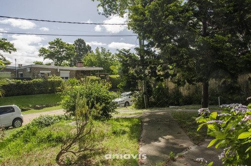 Imagen 2 de 20 de Chalet En Hermosa Zona Residencial De El Pinar Sur