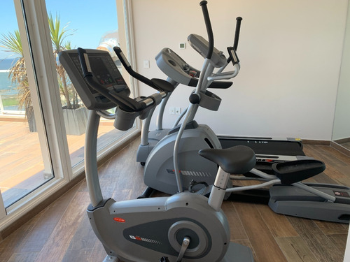 Imagen 19 de 21 de Venta Apartamento Sobre Rambla De Punta Carretas De 2 Dormitorios En Suite