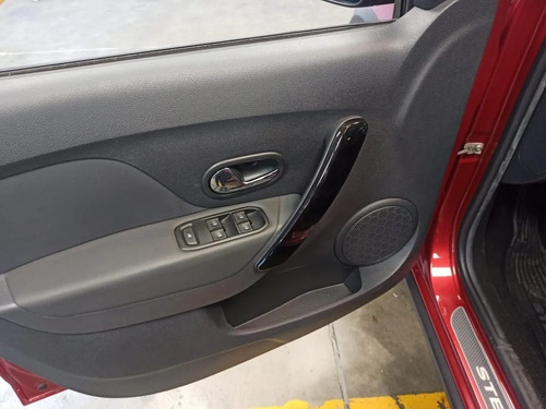 Imagen 11 de 15 de Autos Y Camionetas Renault Stepway Fiat Cronos Vw Gol A F