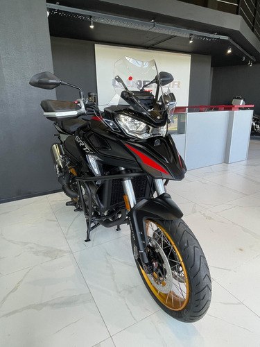 Qj Motor - Srt 800 Negra