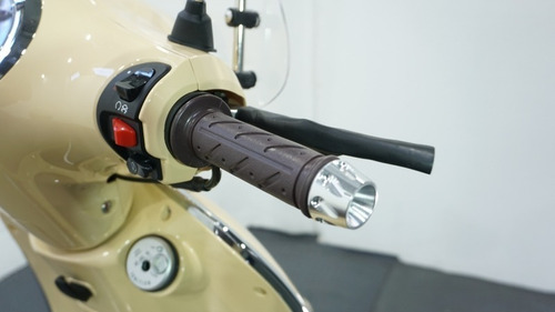 Imagen 12 de 24 de Scooter Beta Tempo Arrow 150 Precio Dolar