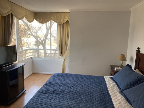 Departamento En Arriendo De 2 Dorm. En Providencia