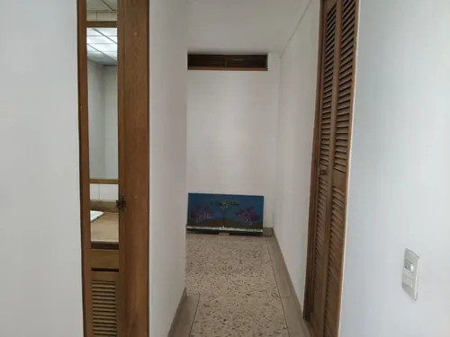 Apartamento En Venta En Conquistadores. Cod V12627