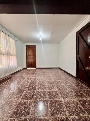 Amplia Casa En Venta, 3 Dorm. Cerro Navia. 