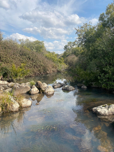 Chacra De 5 Hecteras Con Arroyo Propio