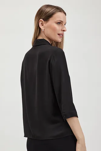 Blusa Camisera Encaje Negro Ash 14007224054102