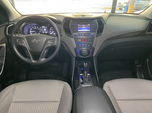 Imagen 9 de 10 de Hyundai Santa Fe Automático