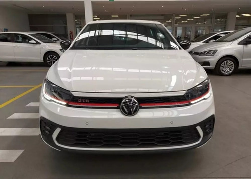 Volkswagen Polo GTS 250 TSI AT