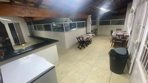 Imagem 4 de 27 de Locação Finais , Casa Com Piscina Ler O Anúncio