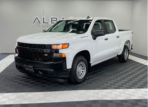 Chevrolet Silverado 4.3 V6 1500 WT Doble Cabina 4x2 At