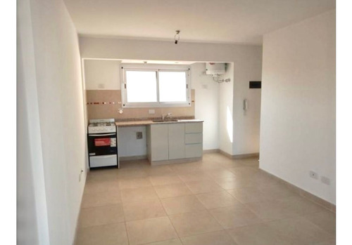 Venta Monoambiente+balcón+cochera/santos Lugares