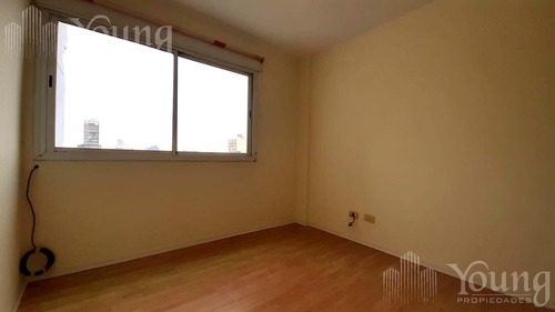 Departamento En Venta }2 Ambientes Con Cochera