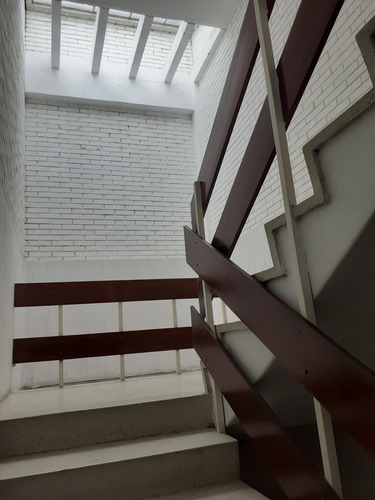 Imagen 7 de 12 de Colinas De Bello Monte Townhouse 290m2 En Venta Para Remodelar Jc