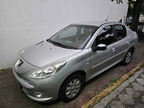 Peugeot 207 1.4 Sedan Hdi Xs