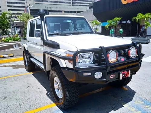 Toyota Land Cruiser S79