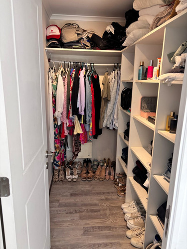 Propiedad Remodelada Completamente! Estancia Liray