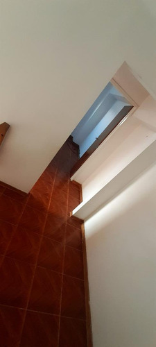 Imagen 3 de 7 de Departamento 3 Amb 1er Piso Con Balcón
