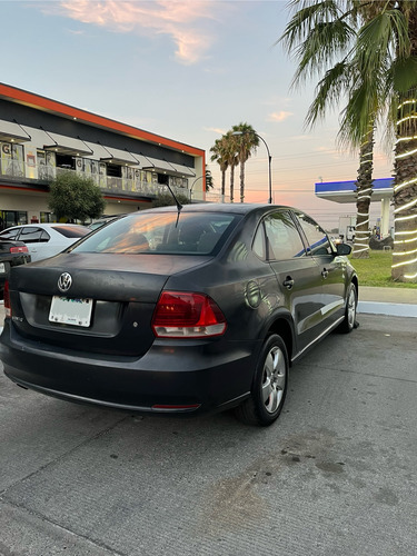 Volkswagen Vento 1.6 Starline At