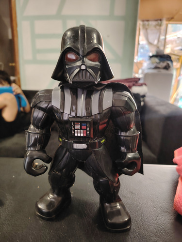 Figura De Acción Darth Vader De Hasbro Mega Mighties (Usado)