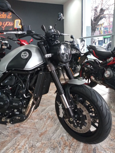 Benelli Leoncino 500 Modelo 2021 Con 12.000kms