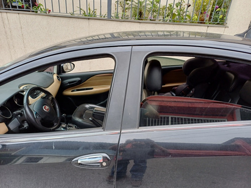 Fiat Linea 1.8 16v Absolute Flex Dualogic 4p