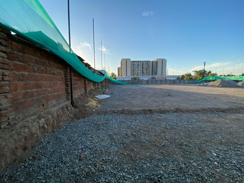 Terreno De 4.000 M² Paño Completo En Av. El Parrón, La Cis