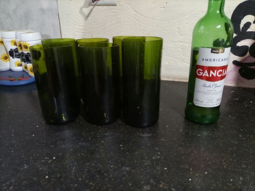 Imagen 3 de 4 de Vendo Vaso Hechos De Botellas