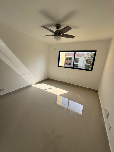 Apto Alquiler La Esperilla 3er Piso Con 136 Metros 3 Habitac