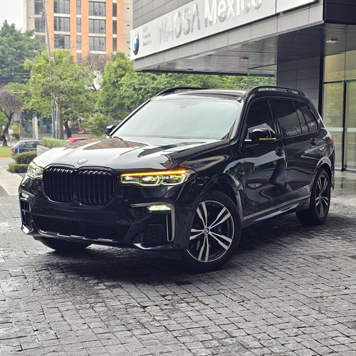 BMW X7 4.4 V8 M50I