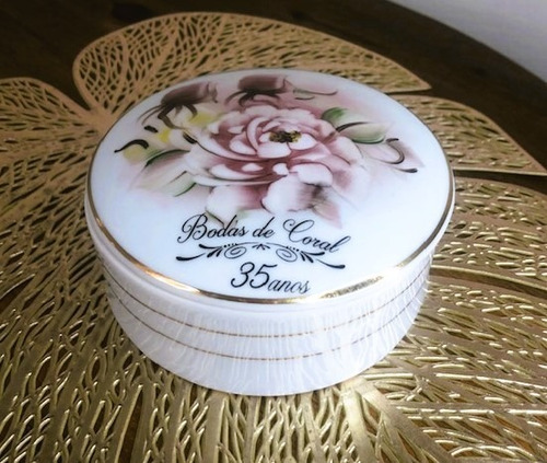 Imagem 3 de 4 de Porta Joia Bodas De Coral 35 Anos Pintado A Mão 12,5cm