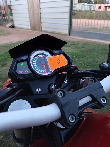 Imagen 13 de 25 de Benelli Tnt 300