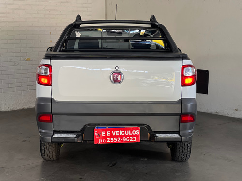 Fiat Strada 1.4 Hard Working Cab. Dupla Flex 3p