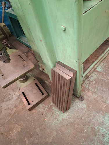 Rectificadora Tangencial Manual Apeka Rp-400. (Usado)