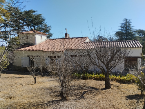Casa En La Falda, Hermoso Chalet