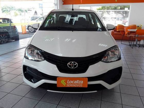 Toyota Etios 1.5 X Plus Sedan 16v Flex 4p Automático