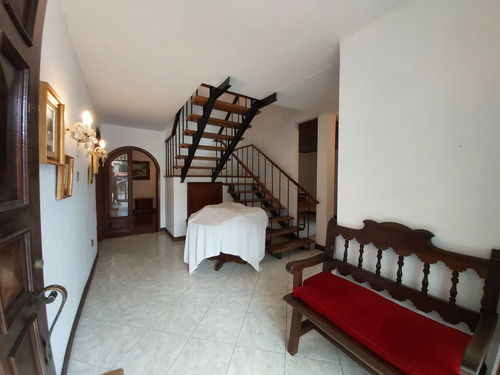 Imagen 4 de 27 de Venta Casa 500mt2 4h+est+serv /5b+serv /4p El Cafetal