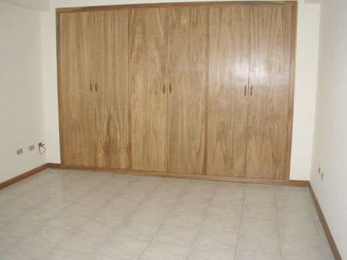 Imagen 7 de 10 de Townhouse En Venta La Trinidad Mls #21-20255