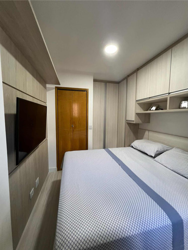 Casa Em Condomínio Com 2 Suítes E Repleta De Planejados