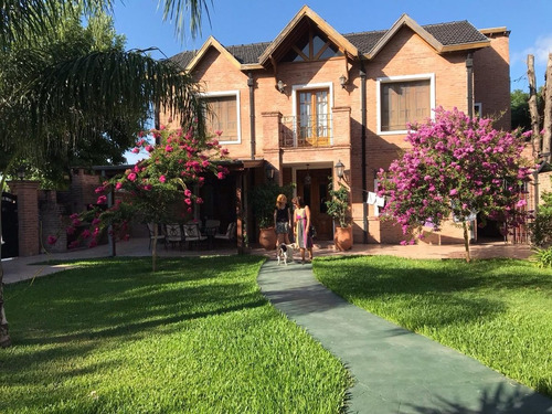 Imagen 2 de 13 de Venta De Casa Quinta Excelente Estado