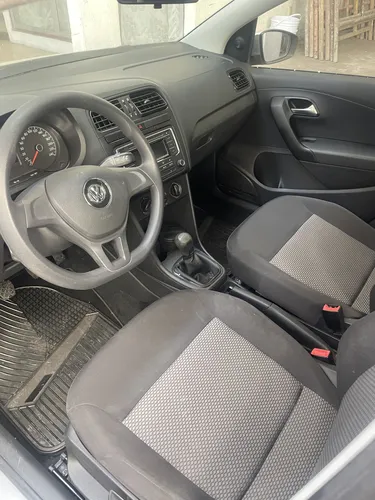 Volkswagen Vento 1.6 Confortline Mt